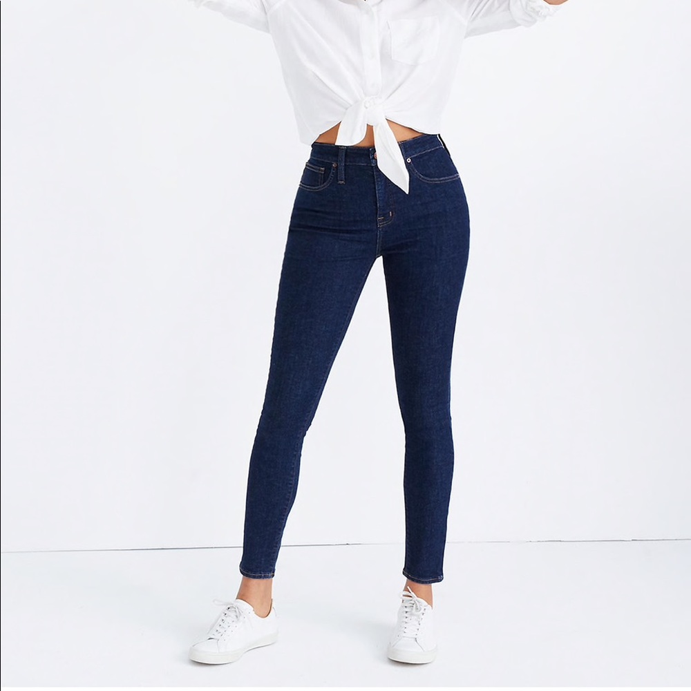 Madewell petite curvy jeans in Lucille wash